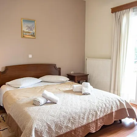 ξένη Гостевой дом Карпенисион